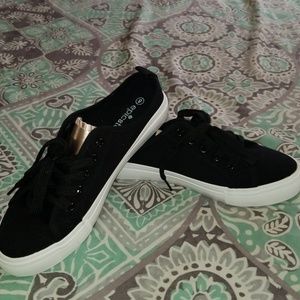 Slip on casual shoes